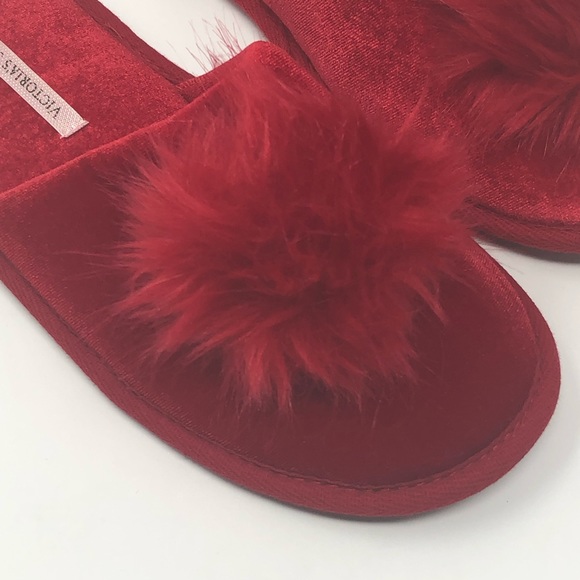 Victoria’s Secret Sexy Red POM POM Slippers NWT - Picture 6 of 8